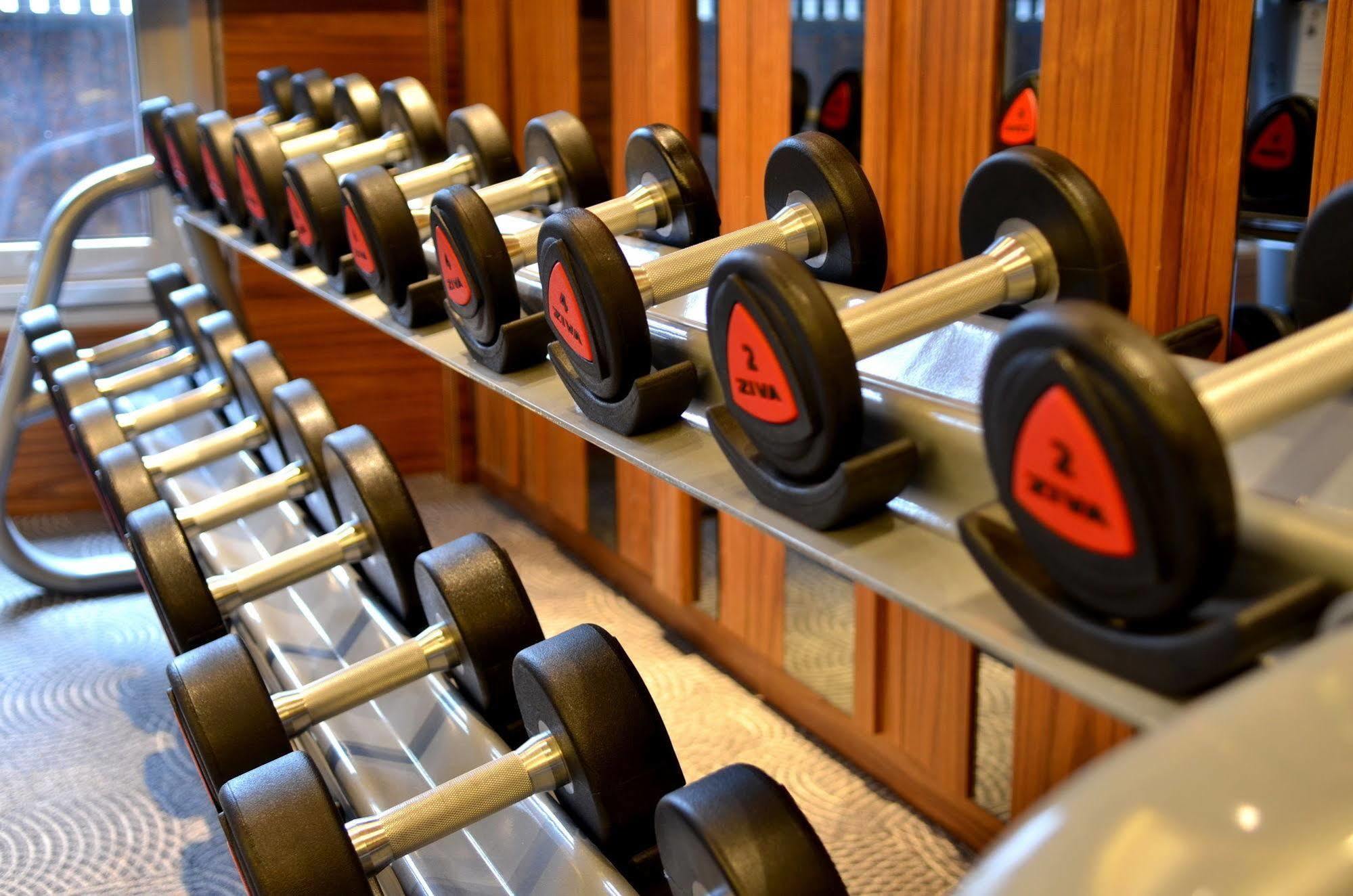 Sheraton Taitung Hotel Exterior foto Dumbbells on a rack